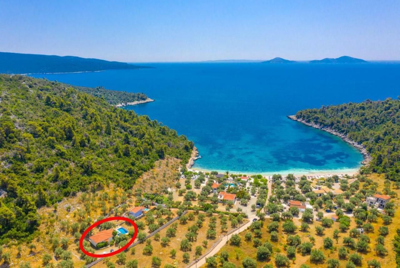 Villa Tassoula Isomata ภายนอก รูปภาพ