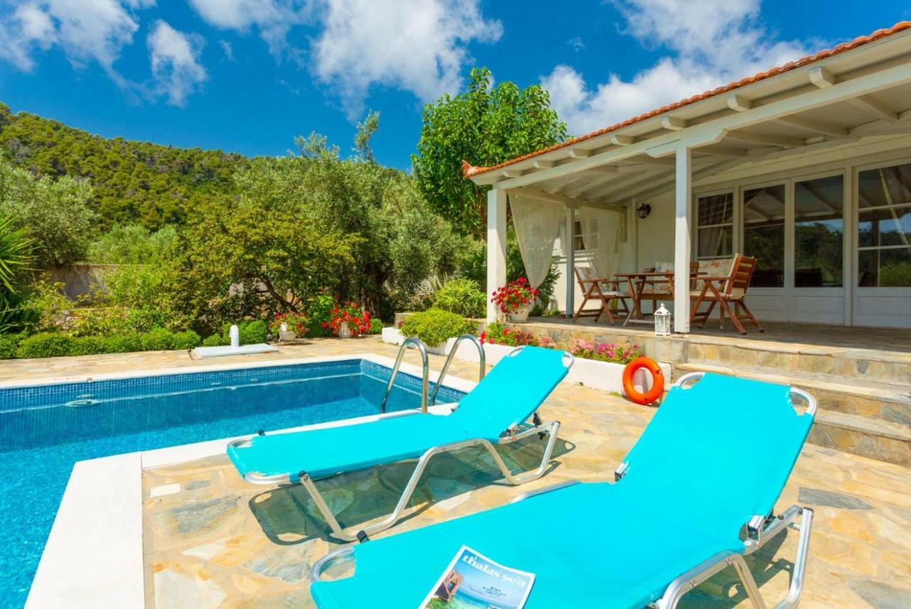 Villa Tassoula Isomata ภายนอก รูปภาพ