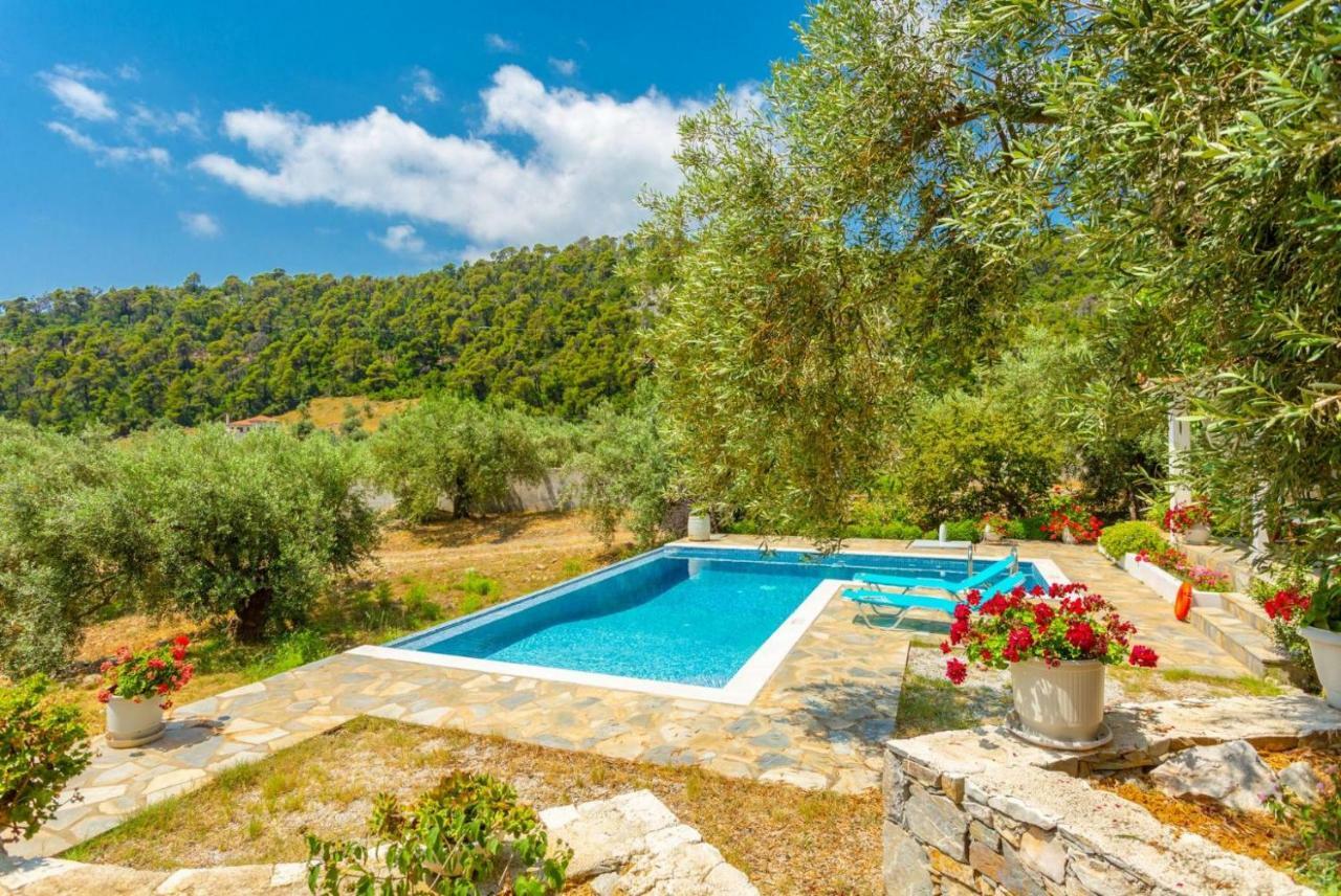 Villa Tassoula Isomata ภายนอก รูปภาพ